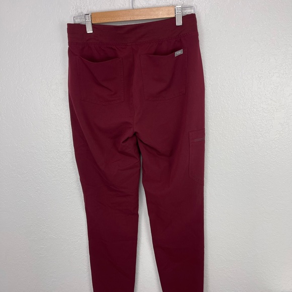 Figs Zamora Classic Jogger Scrub Pants in Classic Burgundy - Picture 5 of 9